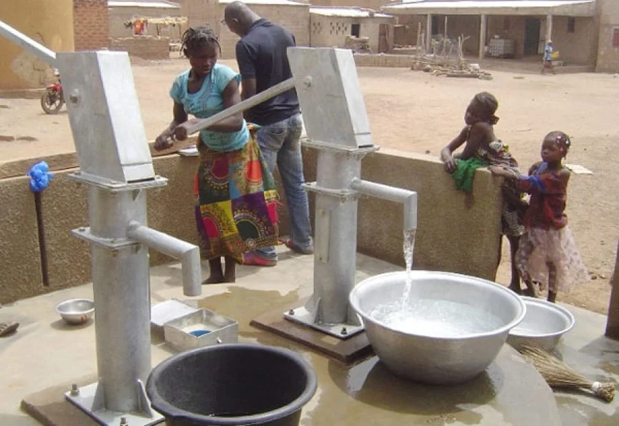 Réalisation de forage en Afrique